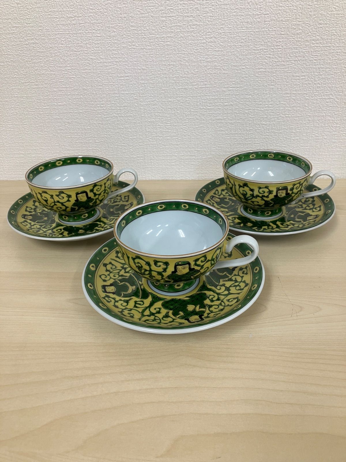 源右衛門窯　古伊万里風菊江腕皿　コーヒーカップ　シュガーポット　クリーマー 源右衛門窯 古伊万里風菊江腕皿 コーヒーカップ シュガーポット