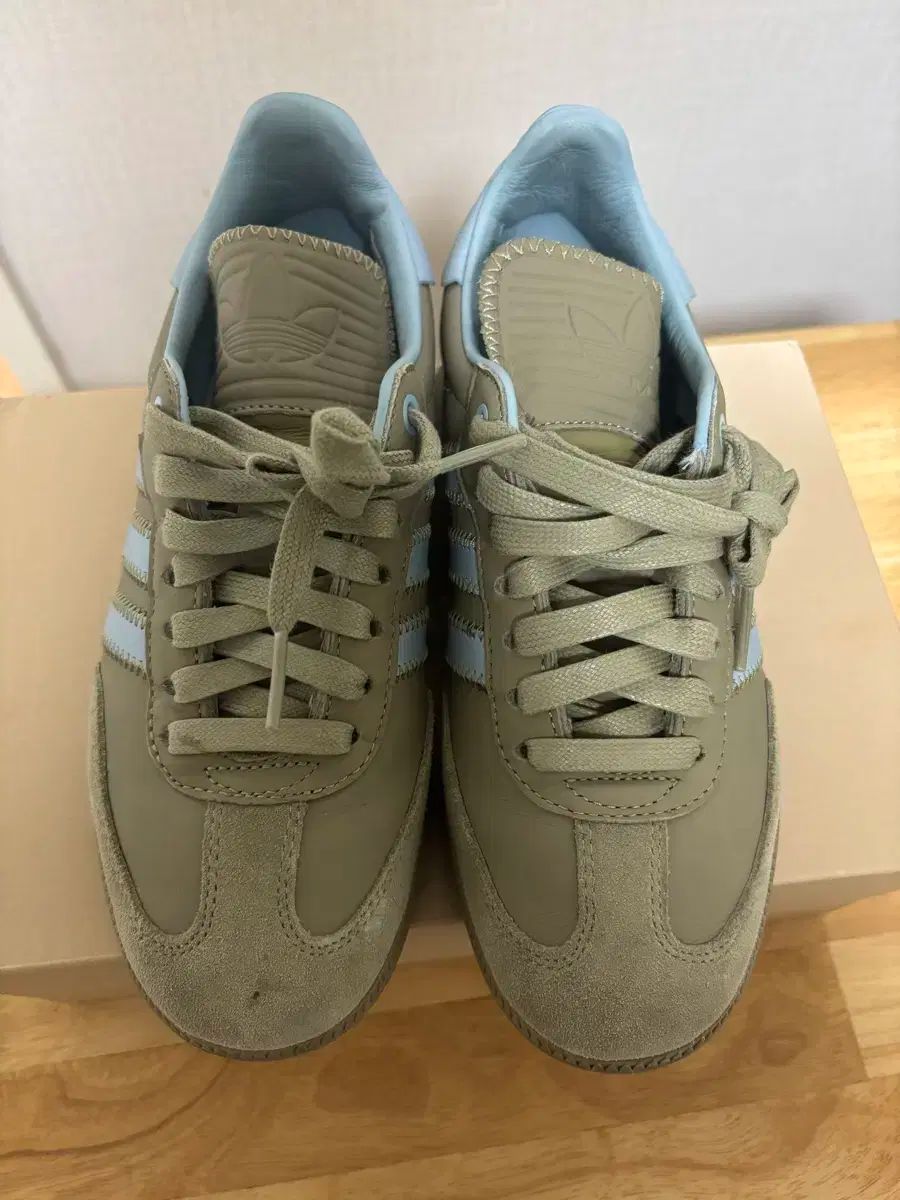 240 アディダス ファレル ウィリアムス ヒューマンレース サンバ オービット グリーン アッシュ グレー