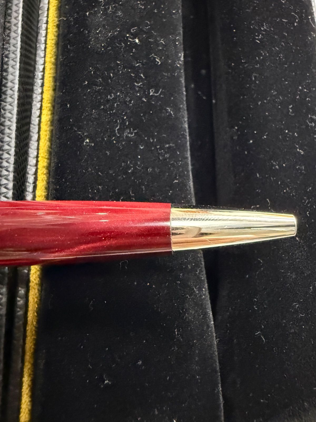 マーブルレッド レジン