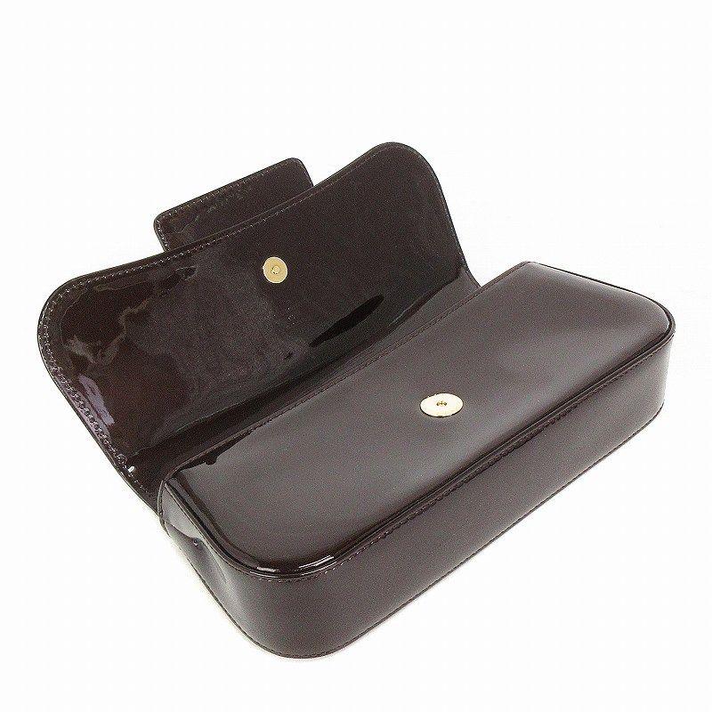 ルイヴィトン LOUIS VUITTON モノグラム ヴェルニ ポシェット