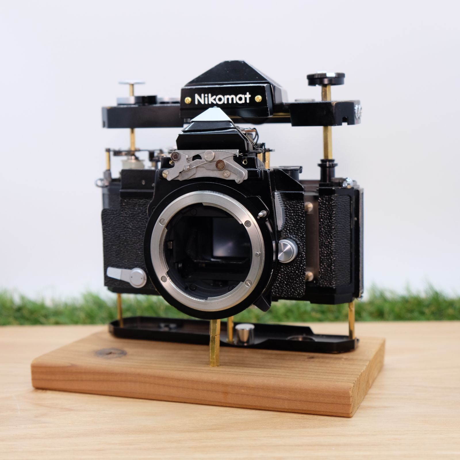 Nikon Nikomat フィルムカメラ 35mm Jack T Nikon Nikomat FT 35mm SLR Black Artistic Brass Skeleton