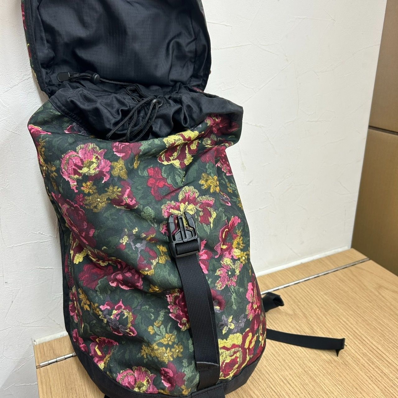 グレゴリー GREGORY 花柄 フラワー リュック アウトドア キャンプ 登山 