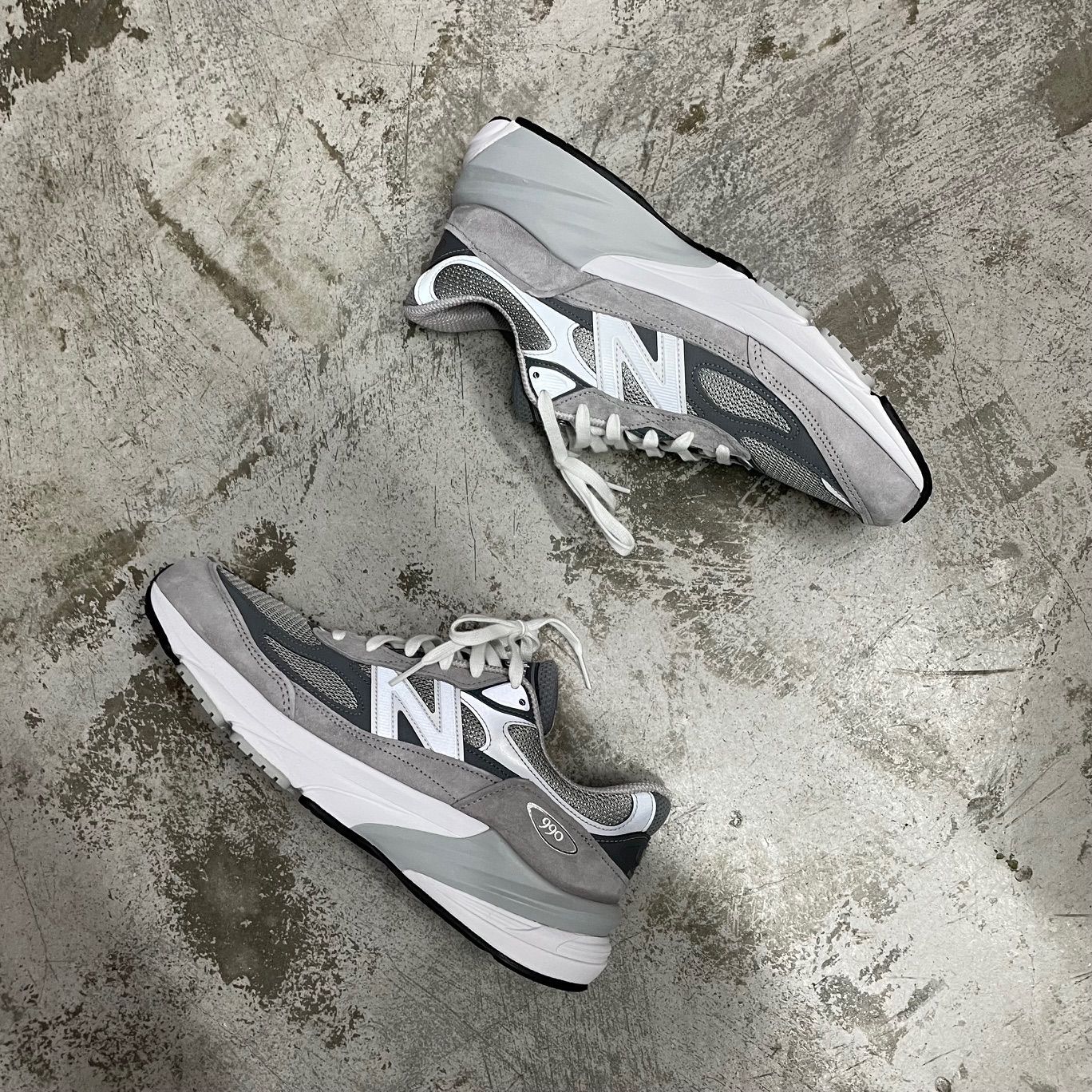 参考上代39600円 国内正規 未使用品 New Balance 990V6 Gray