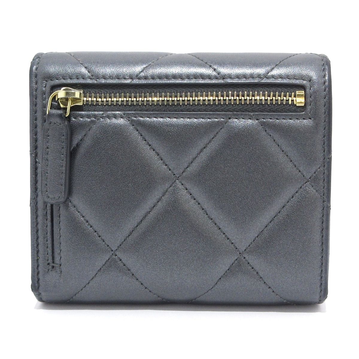 美品　CHANEL シャネル　マトラッセ　ラムスキン　ジップ　三つ折り財布 CHANEL(シャネル) 3つ折り財布美品 マトラッセ AP3328