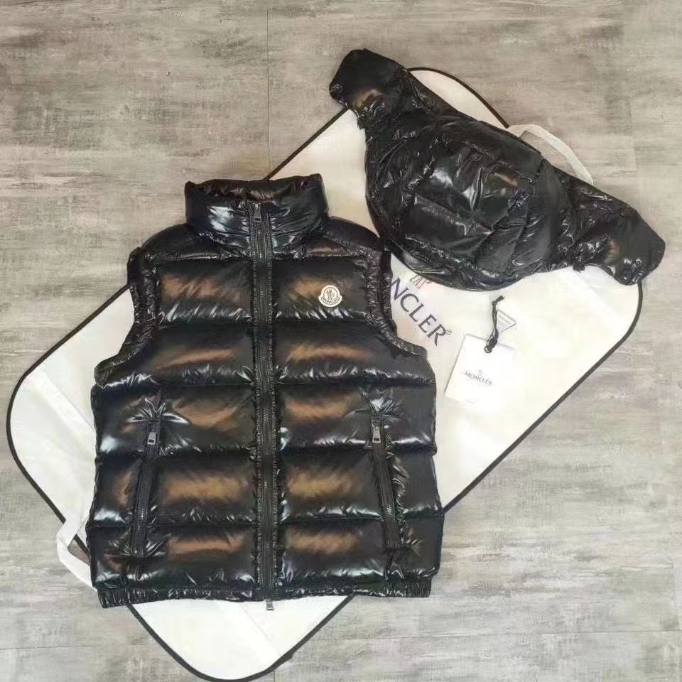 新品未使用】MONCLER （モンクレール） ダウンベスト｜本日限定
