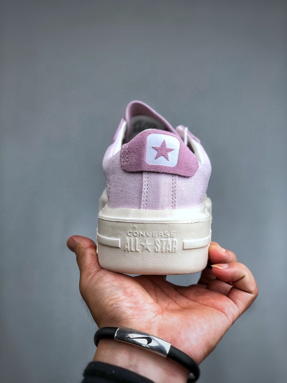 今日 Converse