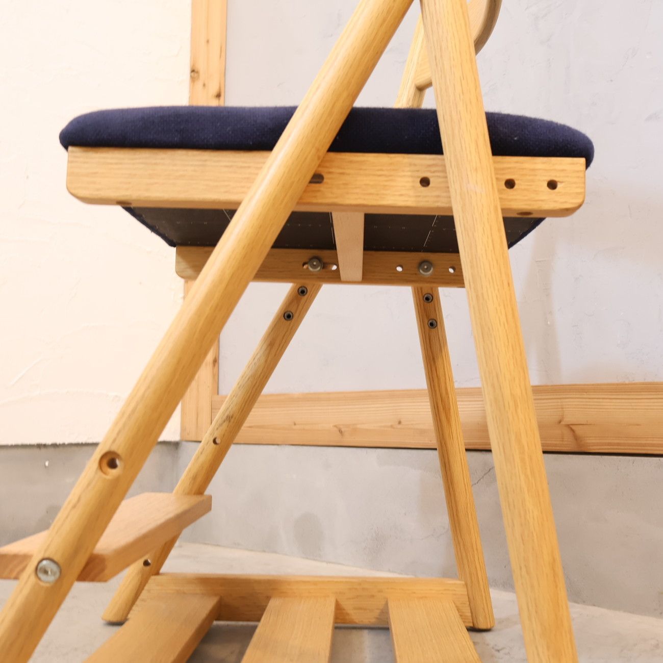 アクタス デスクチェア 倉本仁×アクタス×カンディハウス×コクヨ 四者の知見を融合した