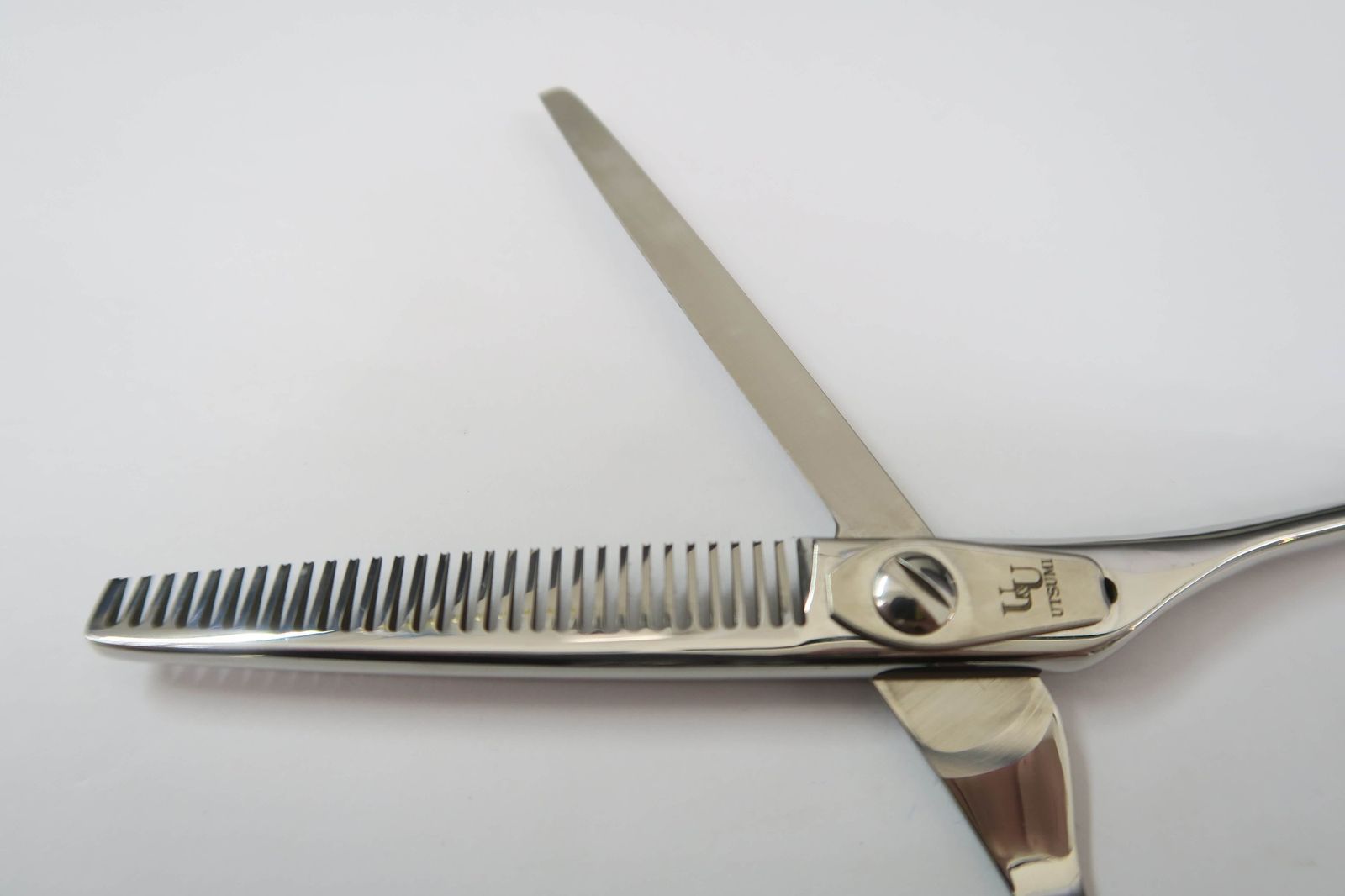 Cランク【UTSUMI ウツミ 内海】 NNS-20 セニング 美容師・理容師 5.8