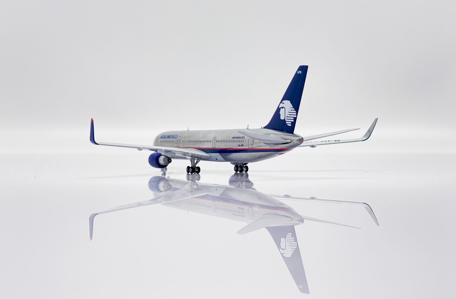 Jcwings アエロメヒコ航空