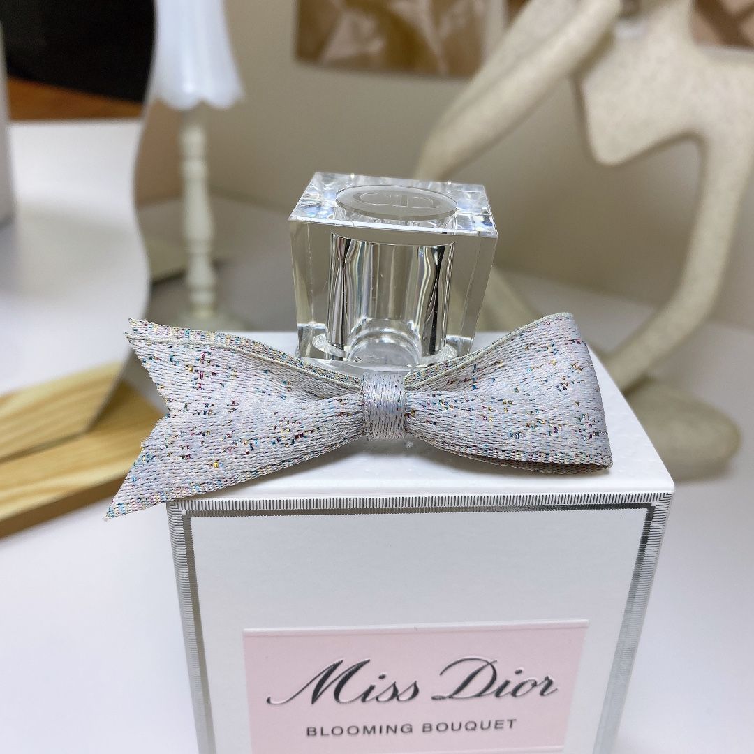 Dior ミス ディオール シェリー ブルーミング ブーケ エード