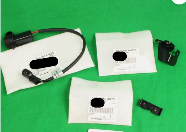 カワサキ純正 24-25 Ninja ZX-4R 4RR USBソケット電源キット 99994-1824