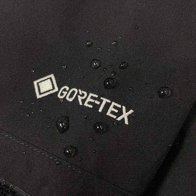 GORE-TEX マウンテンジャケット