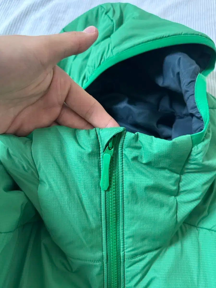 アークテリクス Atom