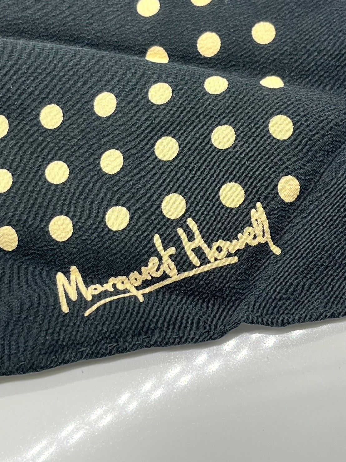 Margaret Howell マーガレットハウエル スカーフ ブラック系 水玉