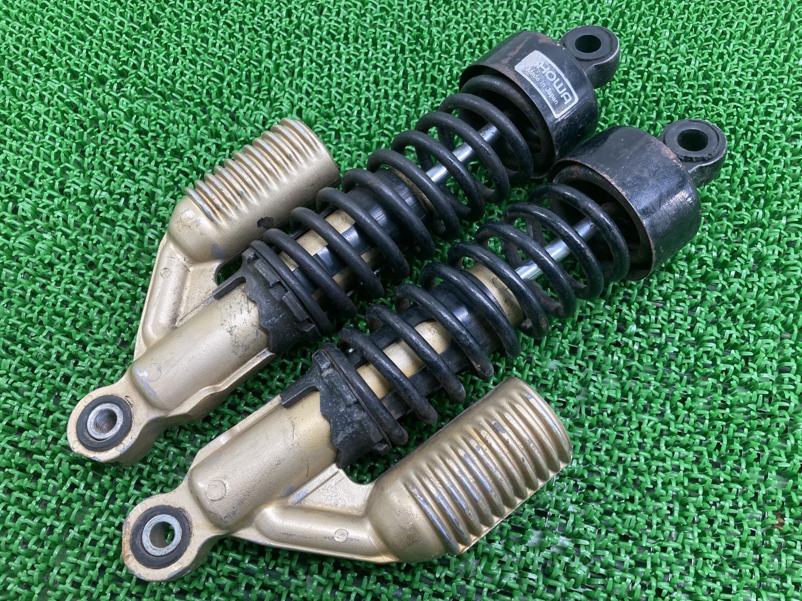 エリミネーター250SE リアサスペンション 左右 カワサキ 純正 中古 バイク 部品 EL250A リアショック SHOWA 曲がり無し 品薄 希少品