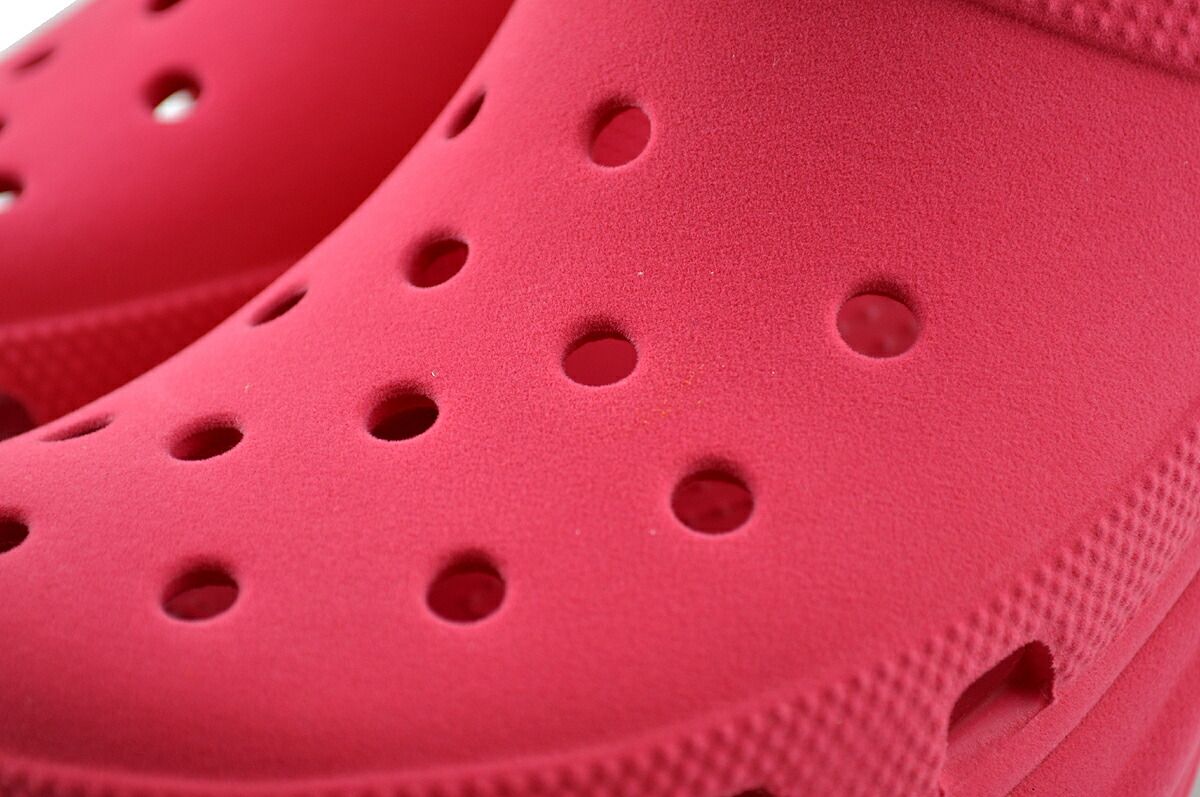クロックス ベイ ベルベット クロッグ デジタル ラズベリー crocs BAE VELVET CLOG DIGITAL RASPBERRY 211919-7aq 靴 サンダル レディース ウィメンズ KIN-KAAI_COM