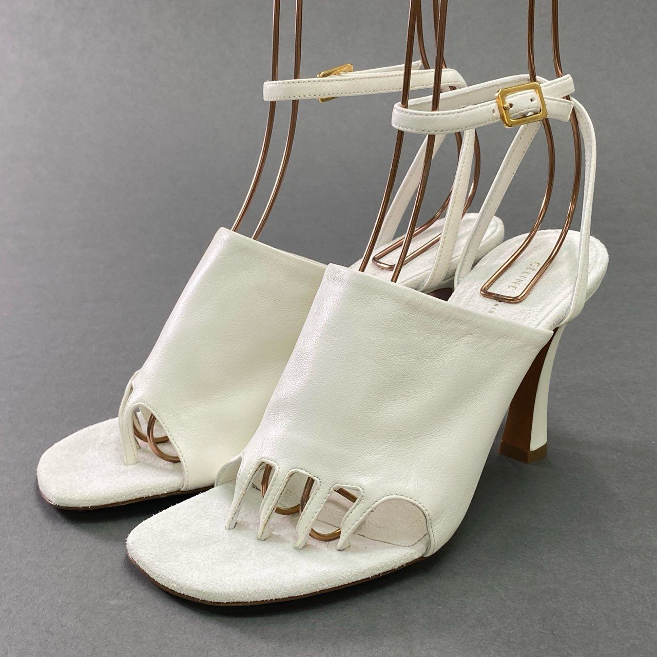 2c26 《未使用品》定価￥113400 CELINE セリーヌ アンクルストラップ  