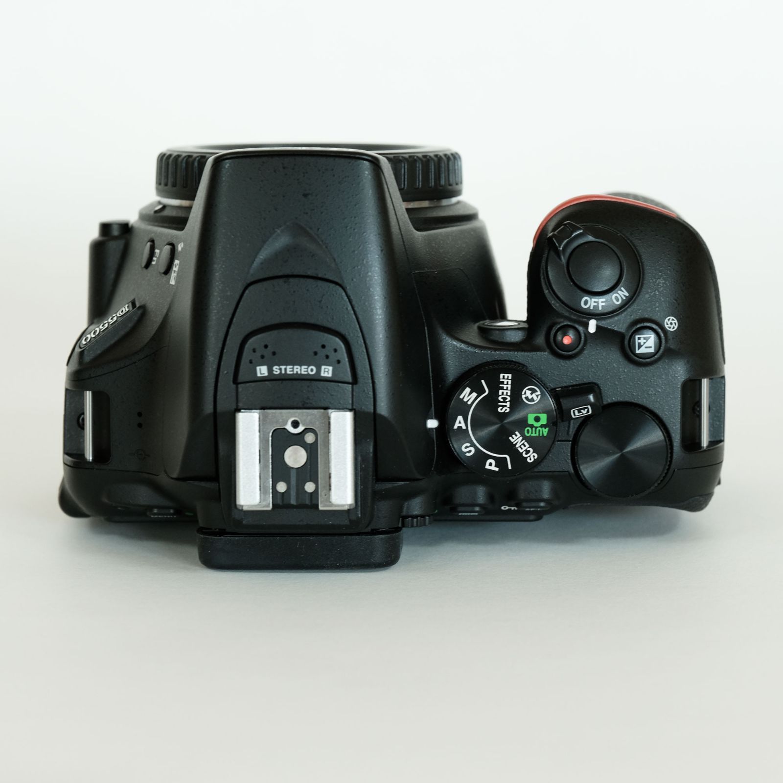 美品｜シャッター数13,379回] Nikon D5500 18-55 VR II レンズキット