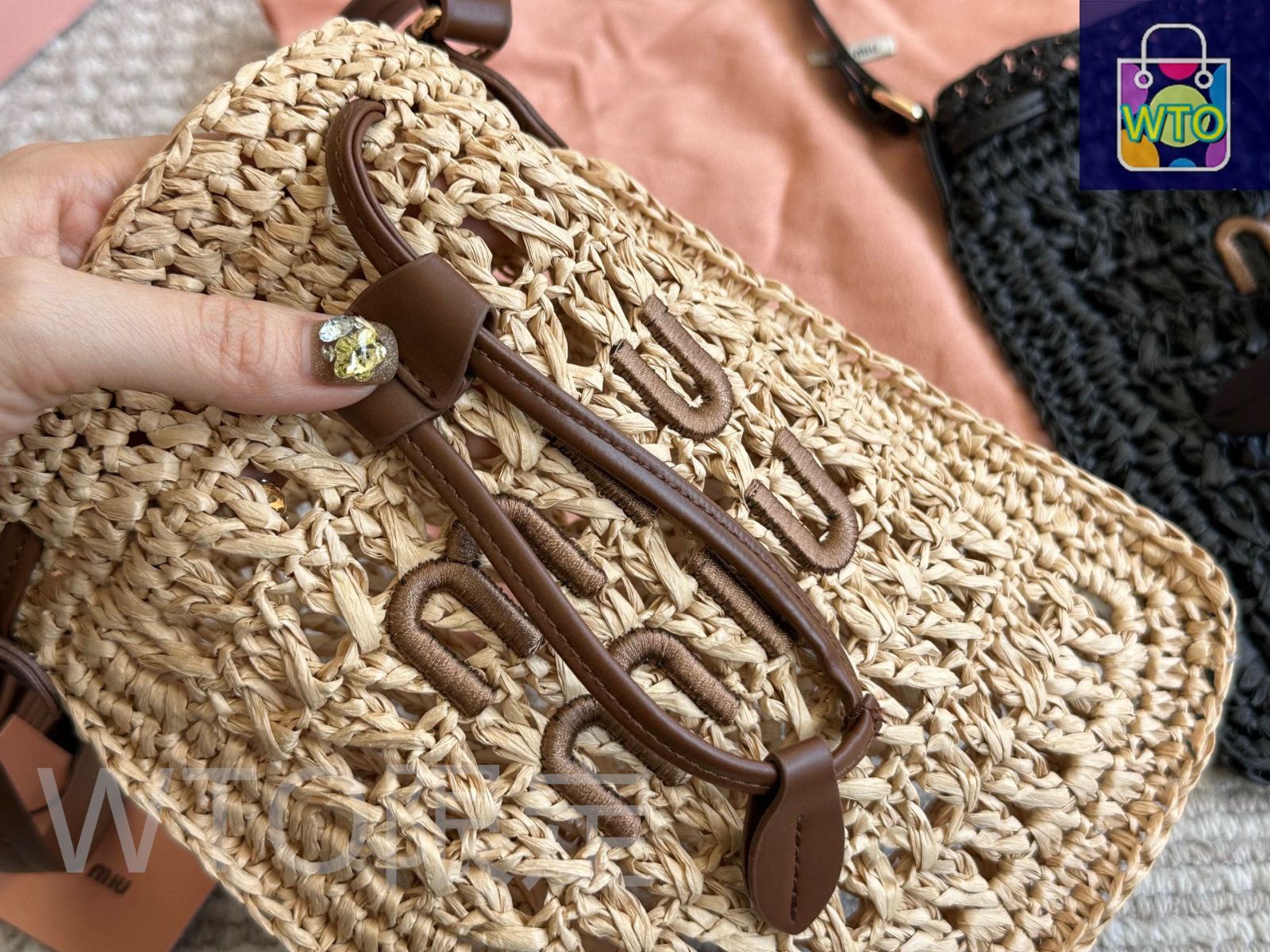 MIU出品になります。 今日特価】MiuMiu ミュウミュウ ドローコード キャンバス バケツ