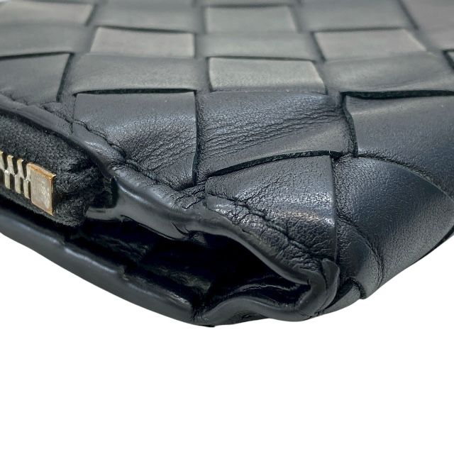 イントレチャート 二つ折りファスナーウォレット