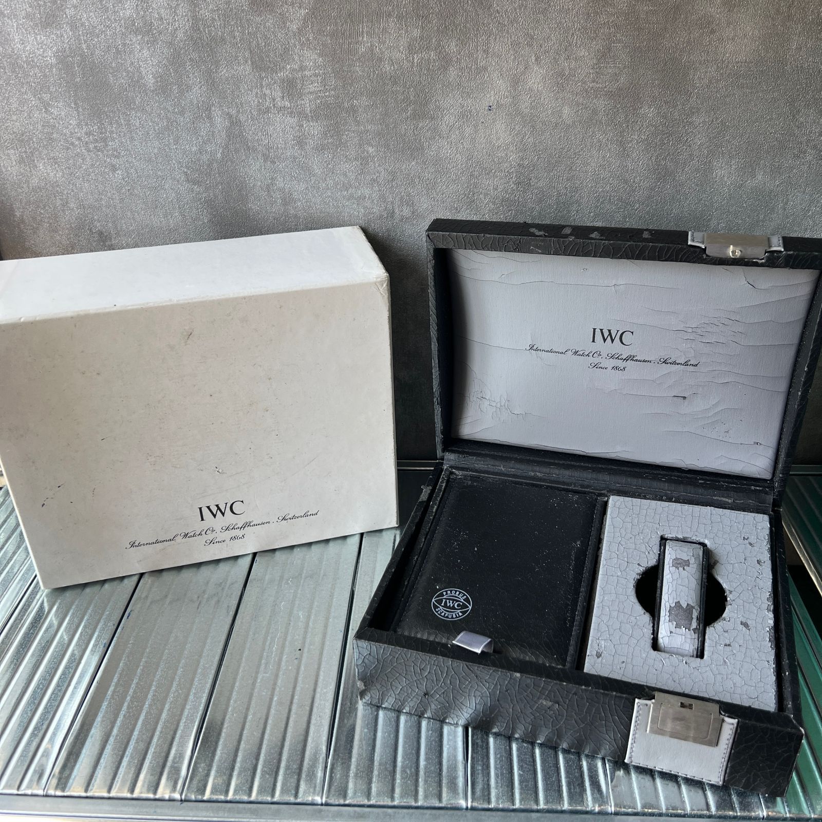 IWC 腕時計　空箱 IWC時計の空箱 - メルカリ
