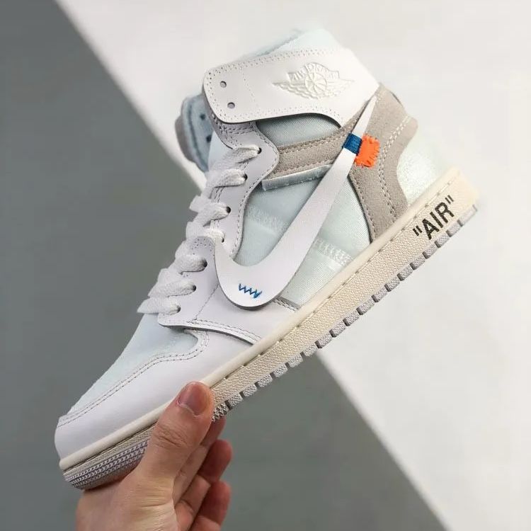 新品未使用 オフホワイト × ナイキ エアジョーダン1 レトロ ホワイト/ホワイト AQ0818-100 OFF-WHITE × NIKE AIR  JORDAN 1 RETRO WHITE/WHIT - メルカリ