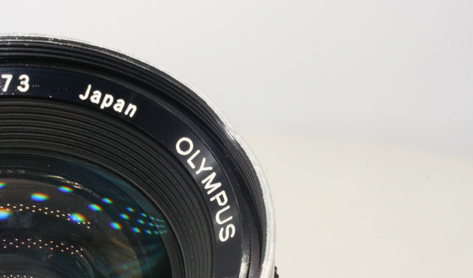 整備済・完動品 OLYMPUS OM-SYSTEM ZUIKO 35mm f2 メタルフード付 準