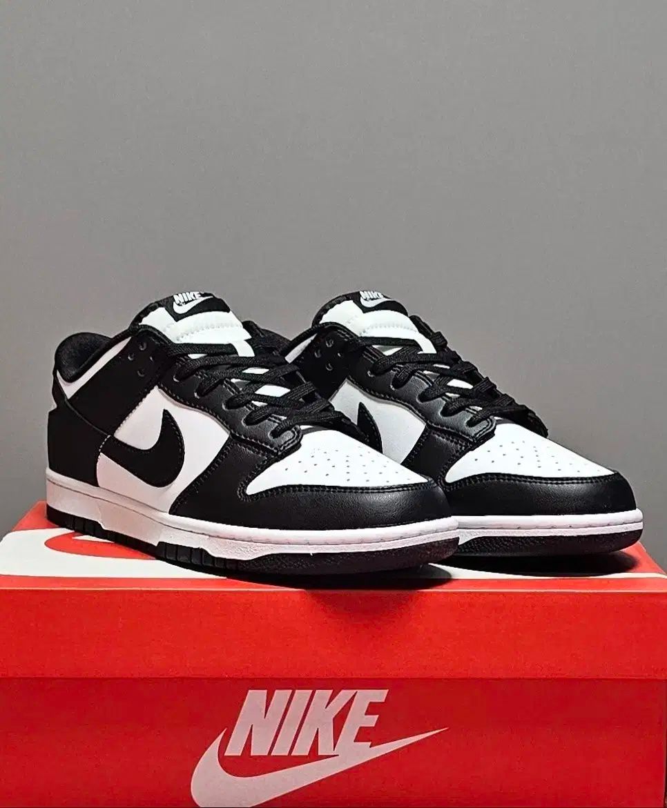 NIKE ナイキ ダンクロー ブラック-ホワイト スニーカー 265