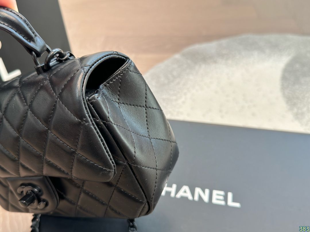 新品未使用　CHANEL ショルダーバッグハンドバッグショルダーバッグ