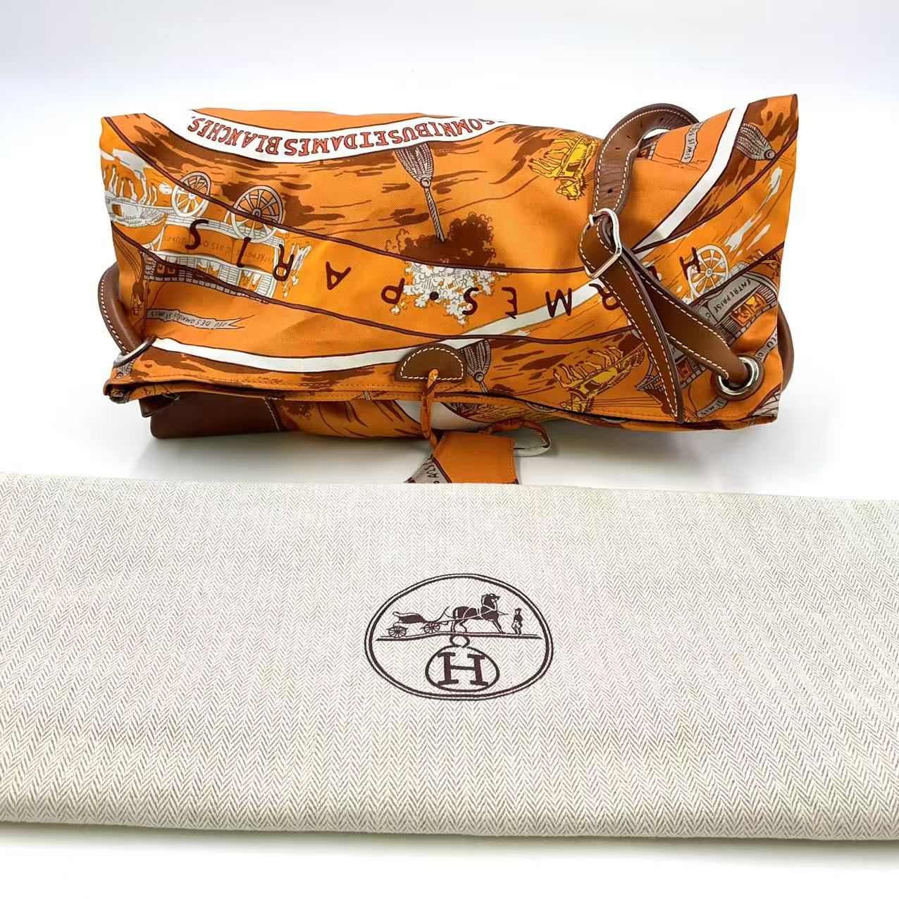 HERMES エルメス　シルキーシティPM オムニバスと白い貴婦人のゲーム　美品 楽天市場】【エルメス】Hermes シルキーシティPM オムニバスと