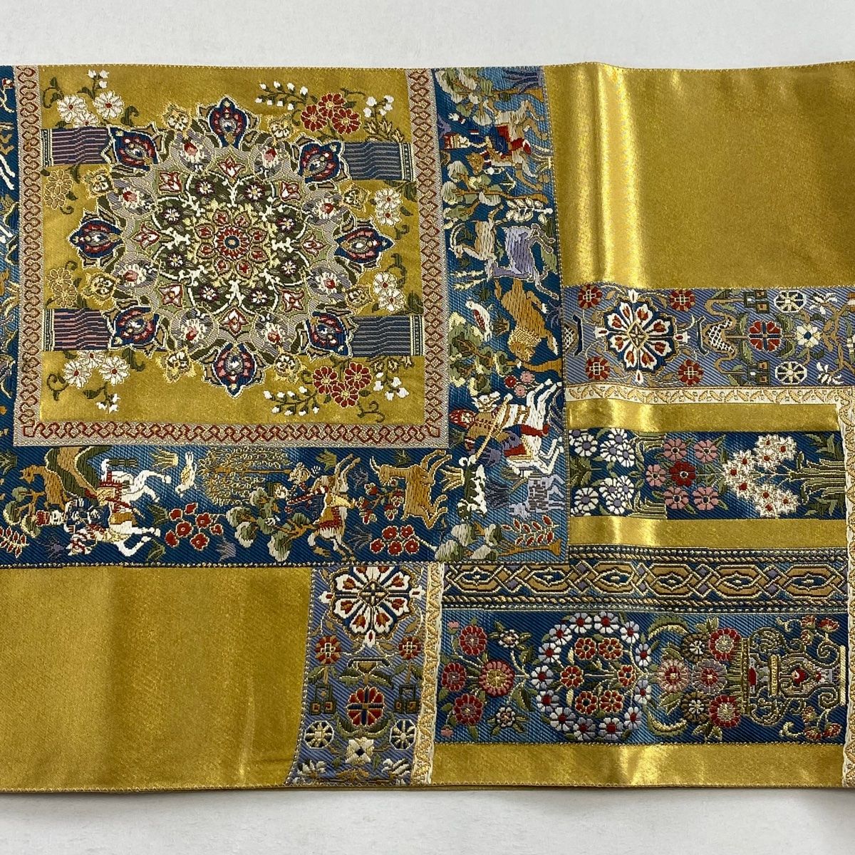 袋帯 美品 逸品 引箔本金紹巴 菱重ね鏡文 金糸 金色 お太鼓柄 正絹 袋帯 美品 逸品 引箔本金紹巴 菱重ね鏡文 金糸 金色 お太鼓柄