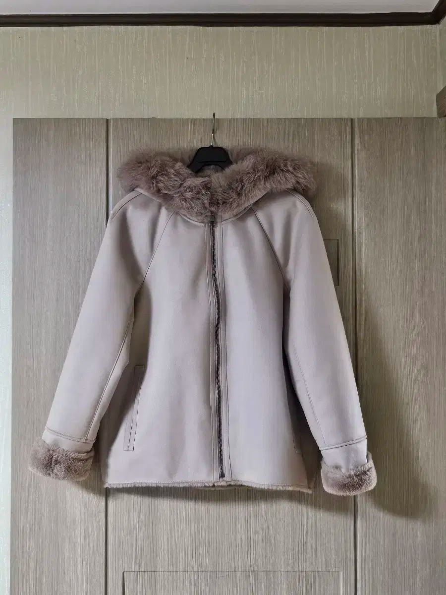 ファー フード ムートン アイボリー ジャケット 66
