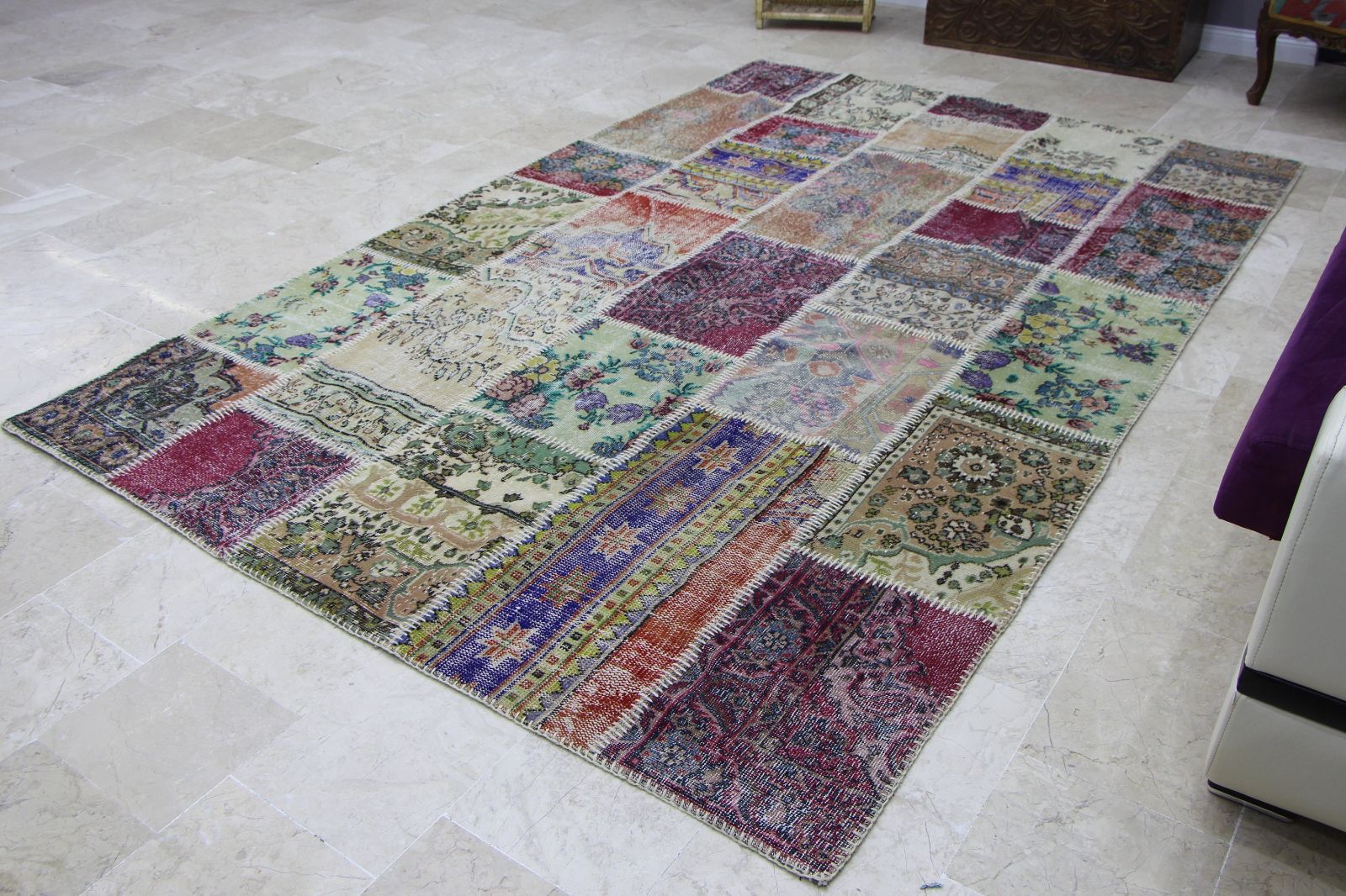カイセリ製トルコ絨毯 手織り ラグ（素材：綿、ウールサイズ：198 x 302 cm）