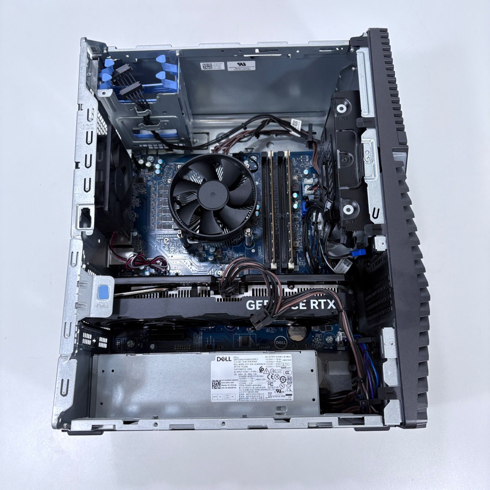 大人の上質  9700 i7 ゲーミングPC 新品のRTX4060 無線LAN、BT SSD512GB 16GB Windowsデスクトップ