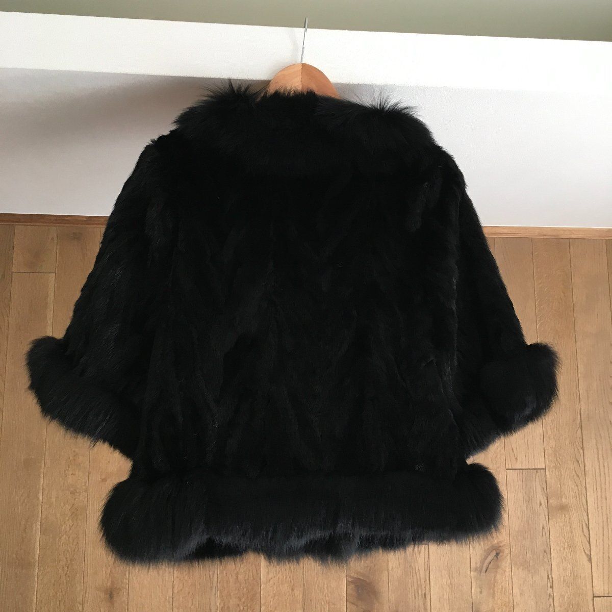 リアルミンクファー/MINKショートコート　ジャケット　ポンチョ　小豆色新品 リアルミンクファー/MINKショートコート ジャケット ポンチョ