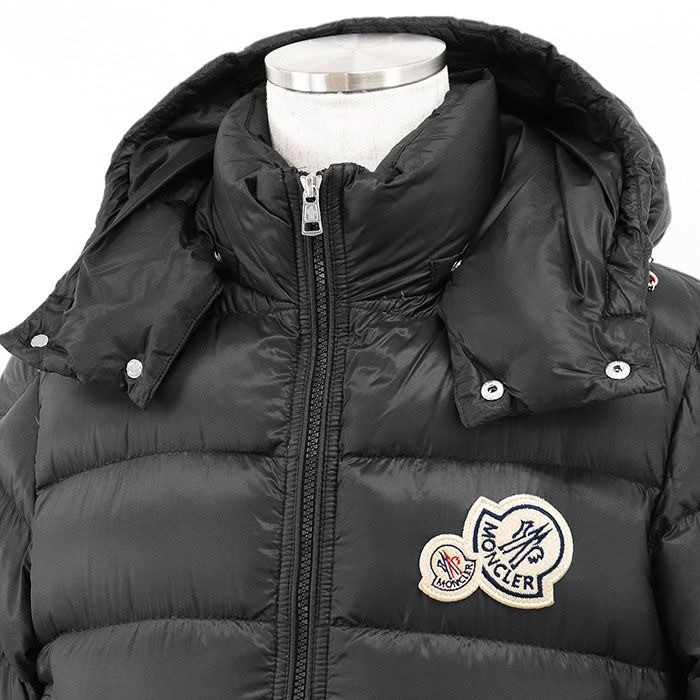 新品同様 モンクレール レジェールスモール ナイロン ブラック LEGERE 新品同様 モンクレール レジェールスモール ナイロン ブラック LEGERE