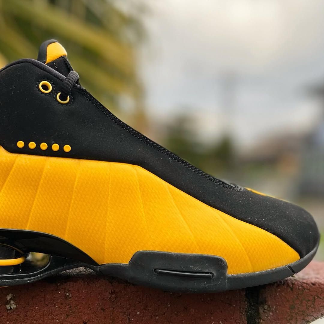 NIKE SHOX BB4 'BLACK UNIVERSITY GOLD' ナイキ ショックス