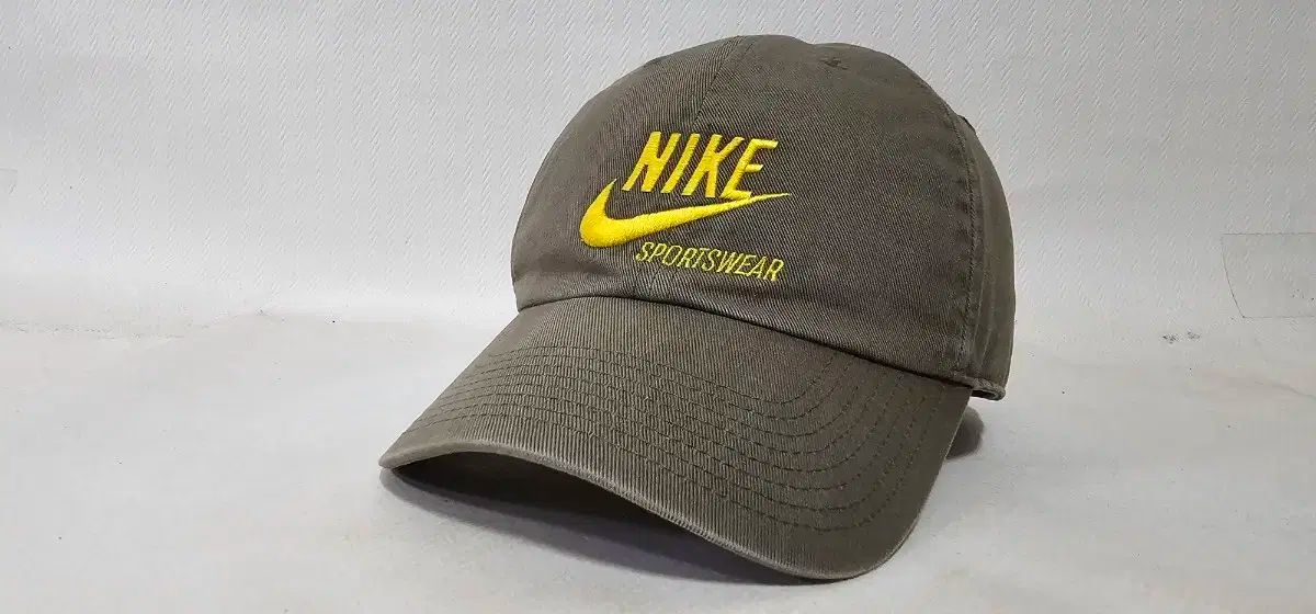 【雷市場（ポンジャン）商品韓国直送】NIKE(ナイキ) スポーツウェア ヴィンテージ ベースボールキャップ フリー 57 ー 59cm 可能