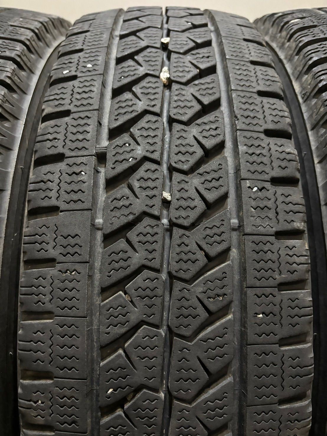 205|75R16 113|111L LT BRIDGESTONE|W979 21年 スタッドレス 6本 ブリヂストン ブリザック ライトトラック キャンター エルフ 南8-K302 FFCRYSTALESIA_COM