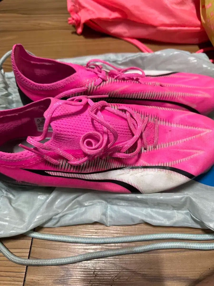 PUMA プーマ ウルトラ Sg275