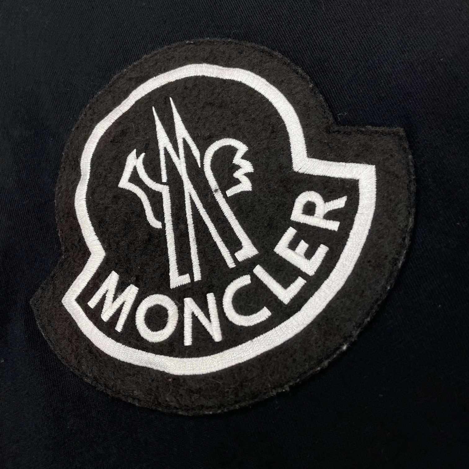 国内正規 MONCLER GENIUS ワッペン プリント クルーネック T