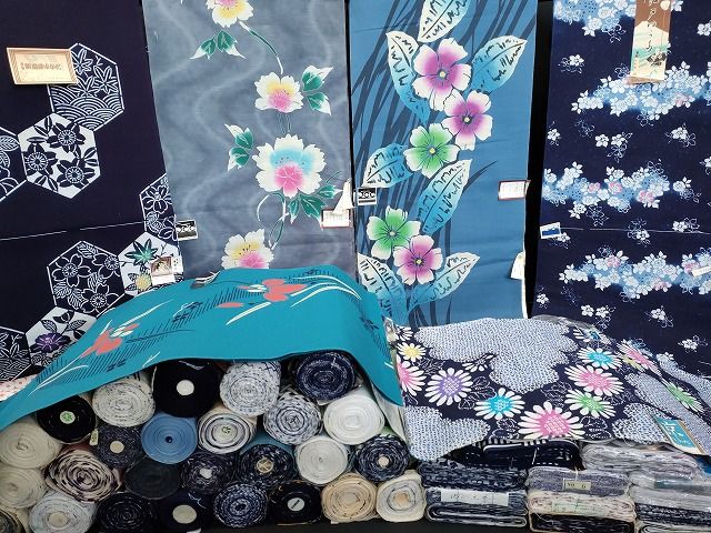 平和屋本店 浴衣反物 まとめて 45点 蝶 花柄 綿絽 しじら織 梨園染ゆかた 月世界 江戸ゆかた など 全て♥ ppp2721