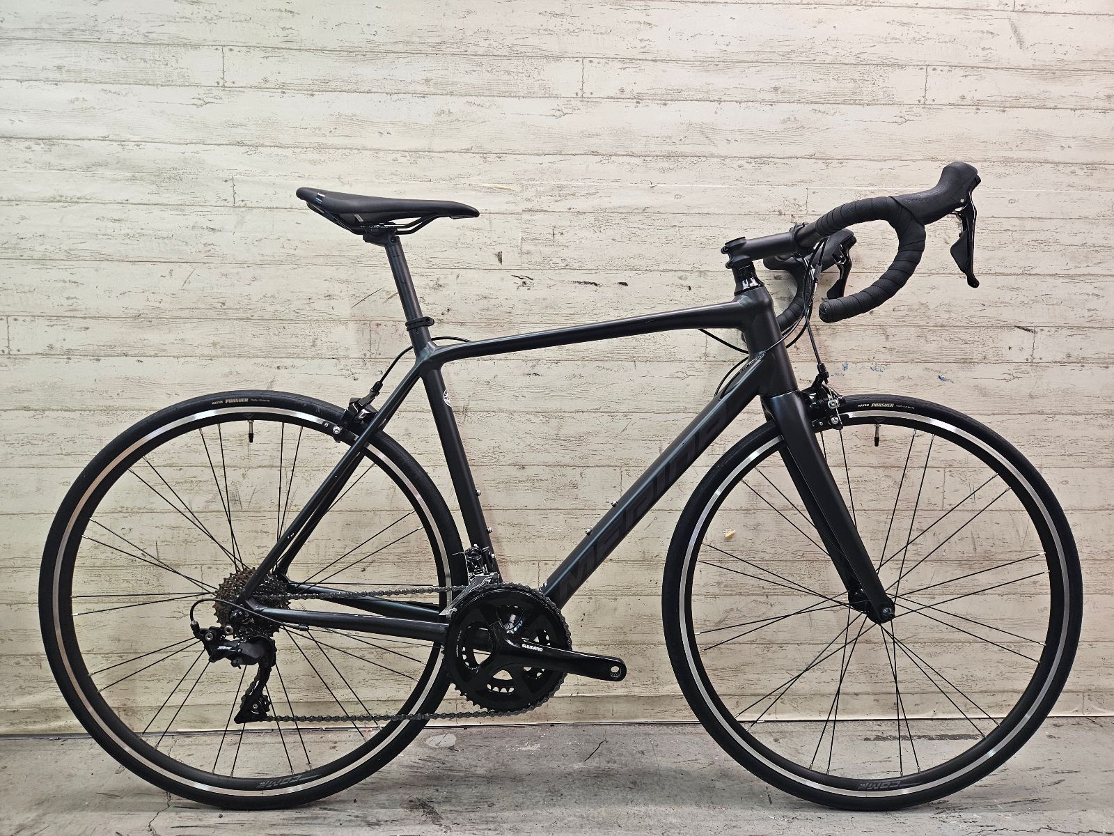 □【 西濃運輸 発送のみ 】良品!! MERIDA SCULTURA 400 RIM 2025