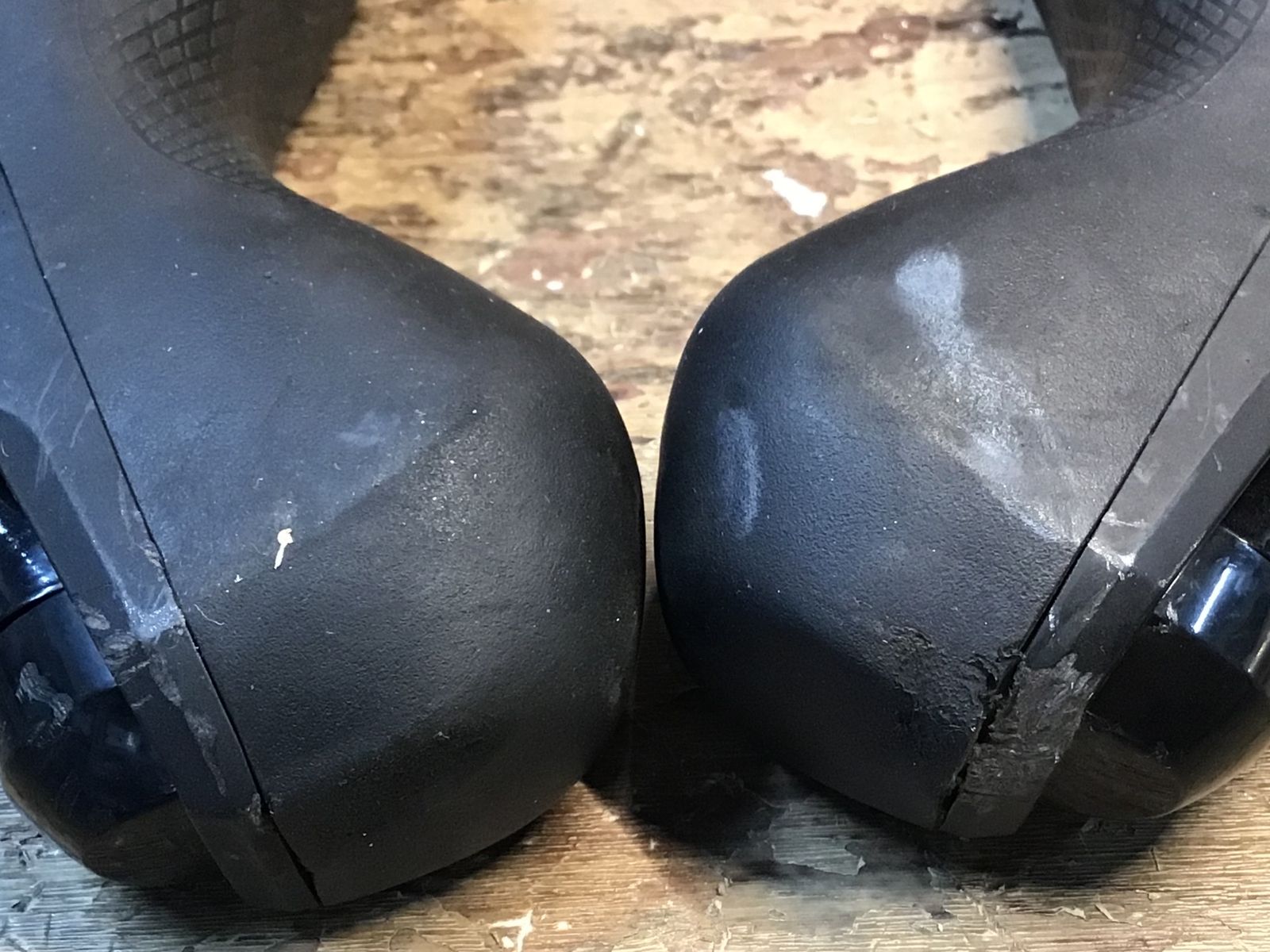 未使用品　SHIMANO 105 ST-R7020油圧 STI 2x11S シマノ 105 ST-R7020 油圧ブレーキSTIレバー 左右セット（2x11S