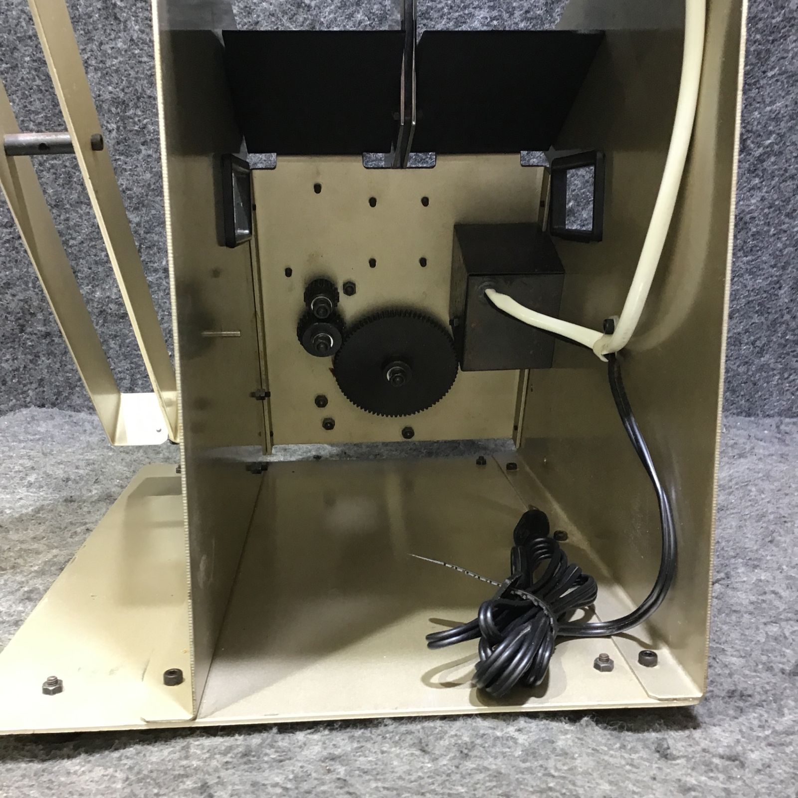 中古品】マキタ(makita) サイディング用釘連結機 RN500【桶川店