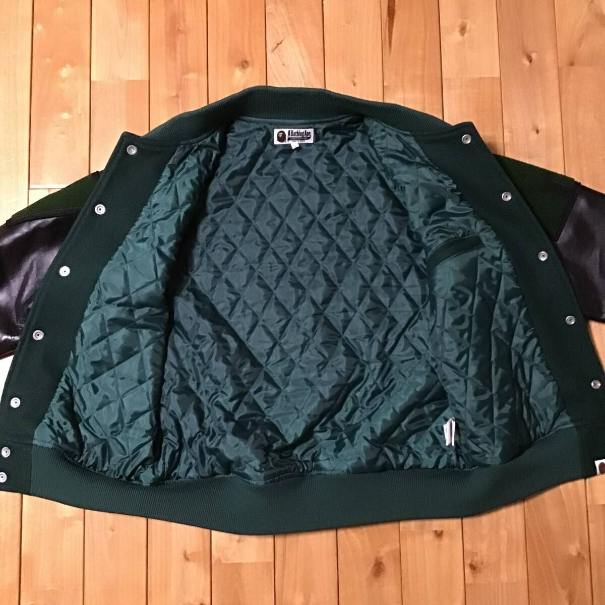 ☆99着限定☆ 袖レザー スタジャン Mサイズ a bathing ape london BAPE 