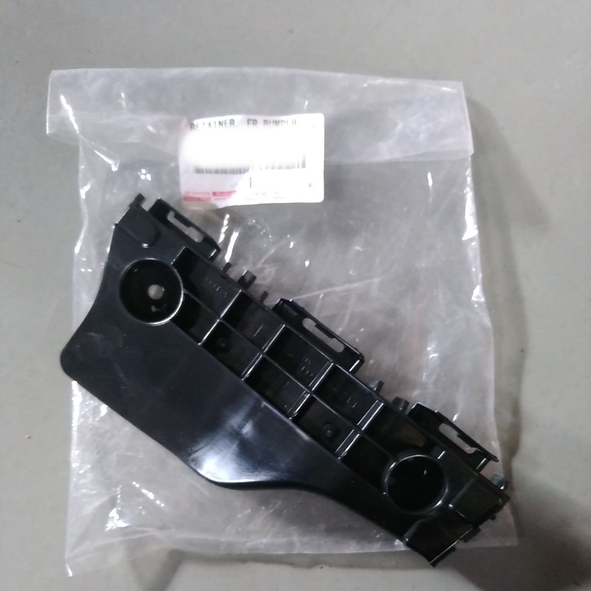 ☆新品☆ トヨタ純正 TOYOTA アクア NHP10 フロントバンパーサポート