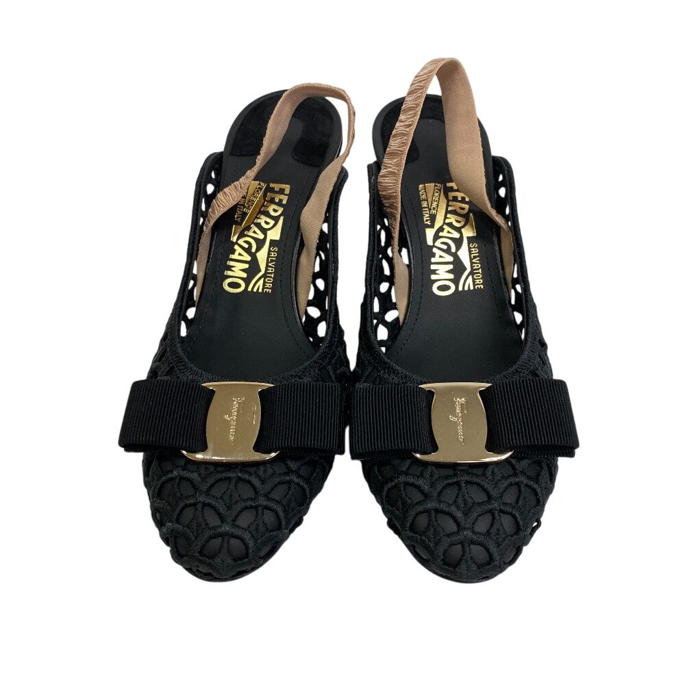 サルヴァトーレフェラガモ Salvatore Ferragamo 23 パンプス ヴァラ