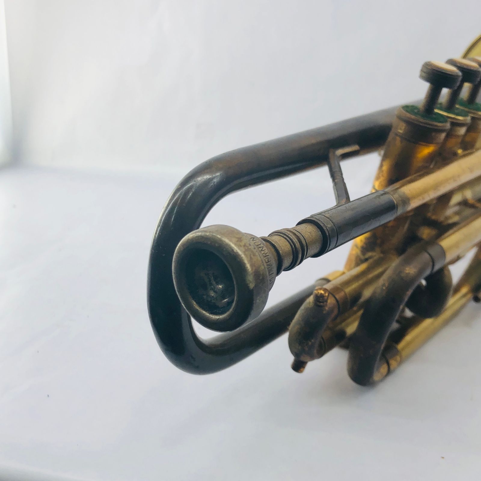 INVICTA トランペット