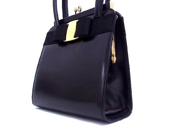 ■極美品■ SalvatoreFerragamo フェラガモ DF-21 ヴァラリボン レザー がま口 2WAY ハンドバッグ ショルダーバッグ  ブラック系 AL7411